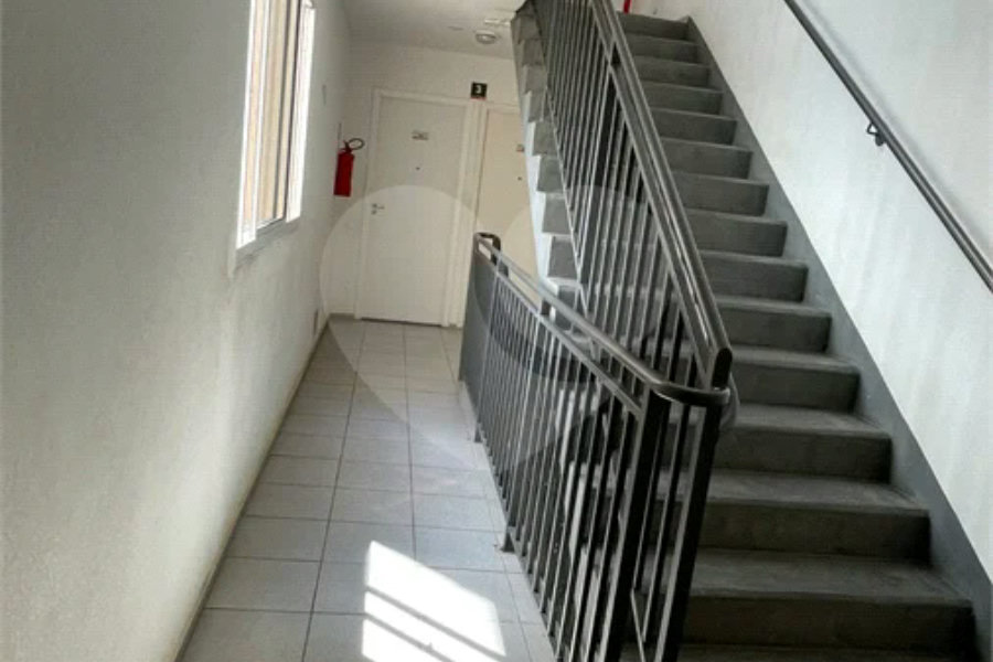 Apartamento a Venda com 2 Dormitórios Jaraguá / SP
