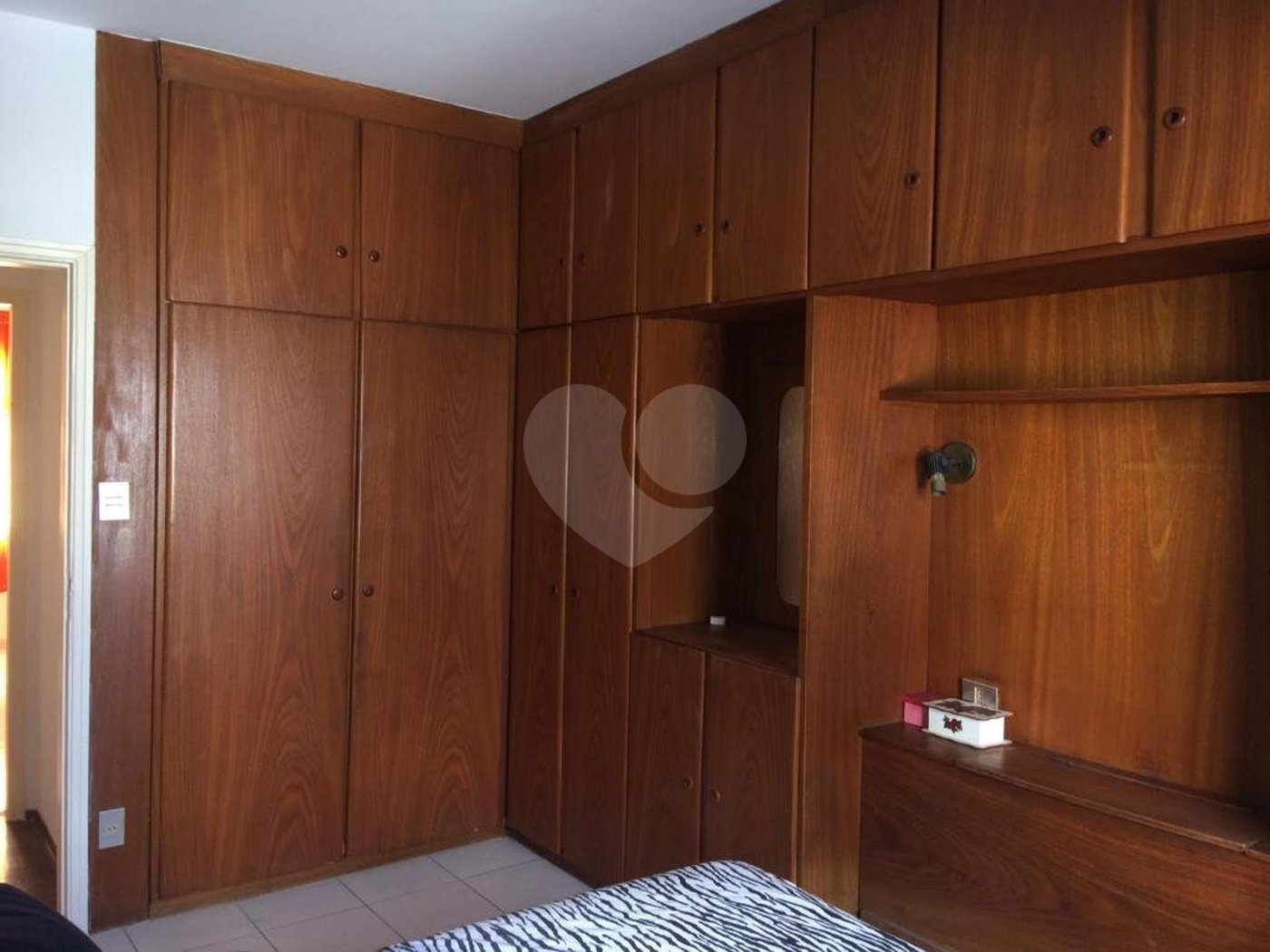 Apartamento para locação na Saúde de 80m² com 2 dormitórios.