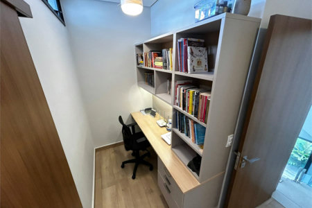 Casa de alto padrão para venda no condomínio Damha III.
