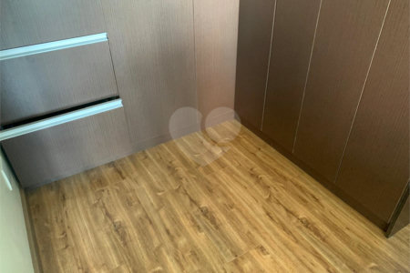 Sala comercial á venda