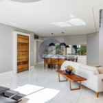 Duplex à venda com 3 quartos, sendo 3 suítes, em Vila Suzana 287m²