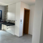 🌊 OPORTUNIDADE ÚNICA EM PRAIA GRANDE – VILA MIRIM! 🏡