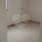 Apartamento no Condomínio Mont Royal.