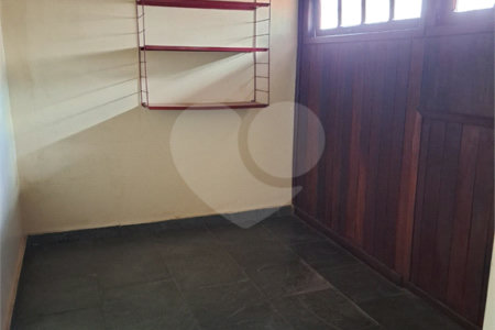 Casa térrea no Centro