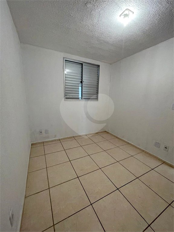 Apartamento no Condomínio Monte Everest.