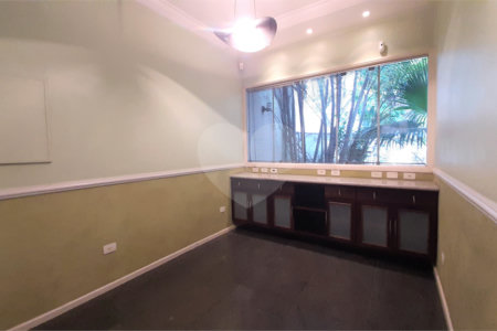 Casa Térrea à venda com 4 quartos, sendo 2 suítes, em Chácara Monte Alegre, São Paulo, SP
