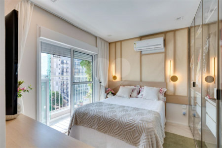 Apartamento à venda com 3 quartos, sendo 2 suítes, em Santo Amaro, São Paulo, SP