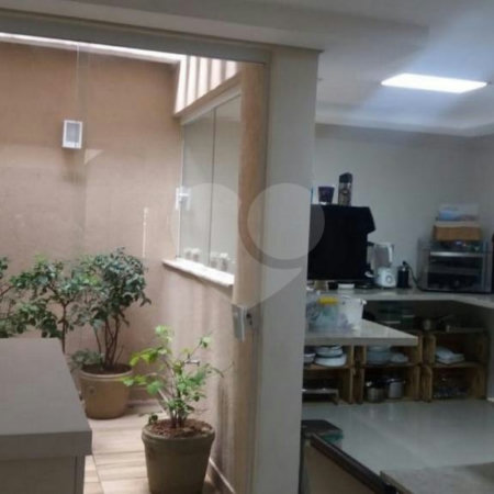 Sobrado à venda no Cambuci, Reformado 300 m2 - 4 Quartos/3 Suítes/ 2 Vagas de garagem