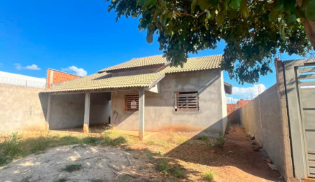 Casa à venda com 2 quartos em Real Park, Três Lagoas, MS