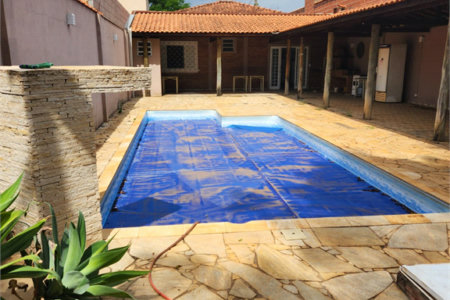 Casa à Venda - Estância Lagoa Dourada, Brotas-SP