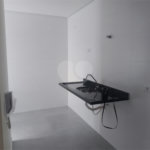 Apartamento Novo com 2 Dormitórios, Elevador na Vila Gustavo. Aceita Pet.