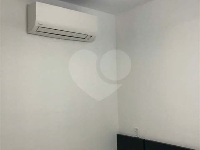 Apartamento à venda com 2 quartos, sendo 1 suíte,  em Campo Belo, São Paulo, SP