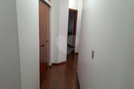Apartamento no Edifício Professora Benedita Stahl Sodré