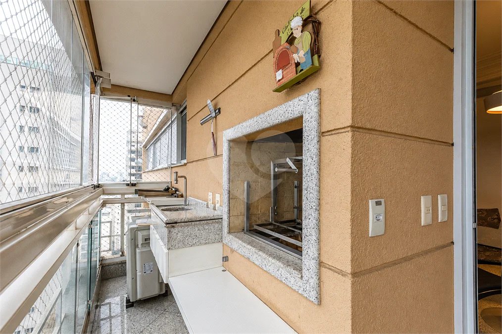 Apartamento mobiliado para locação em Moema | 275 m² | 3 suítes | 4 vagas