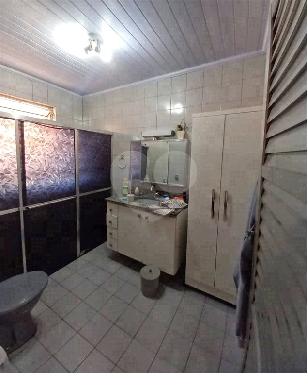 Casa terrea com 6 quartos, 2 vagas na Vila Brasilina