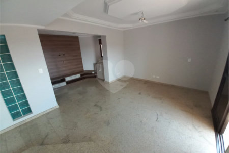 Duplex no Edifício Acapulco.