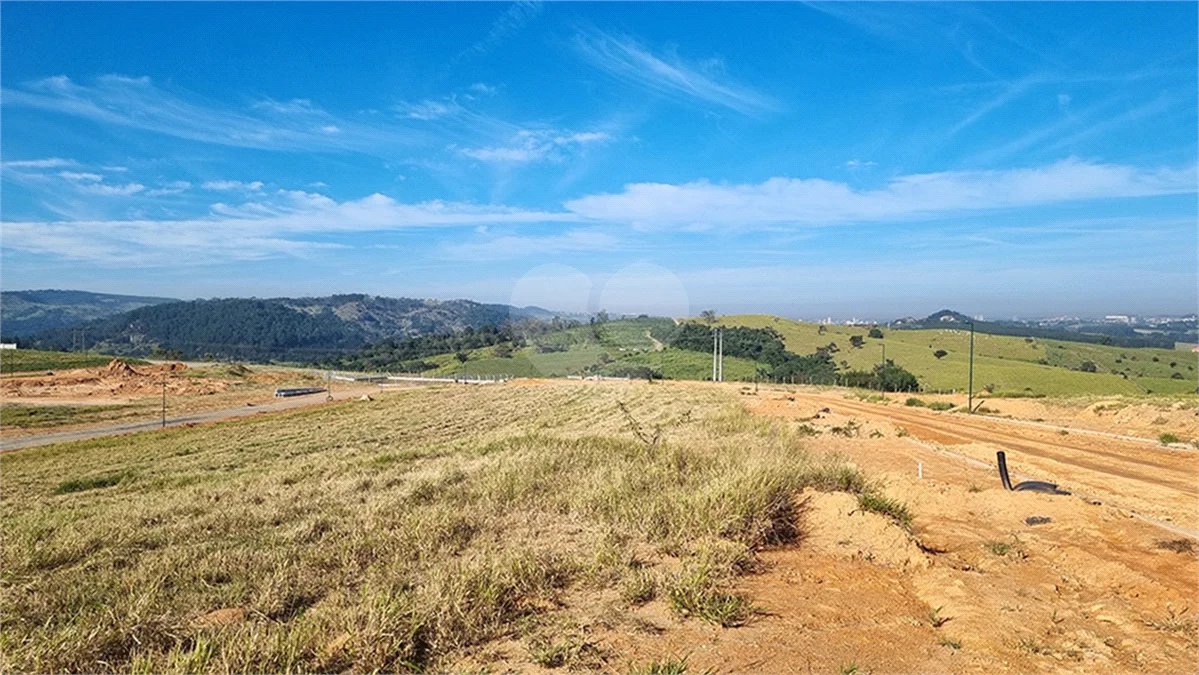 Lote de 600 m² com Potencial de Vista e Localização Reservada no Santana da Lapa – Joaquim Egídio
