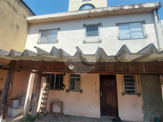 Sobrado à venda com 3 quartos em Vila Guarani, São Paulo, SP
