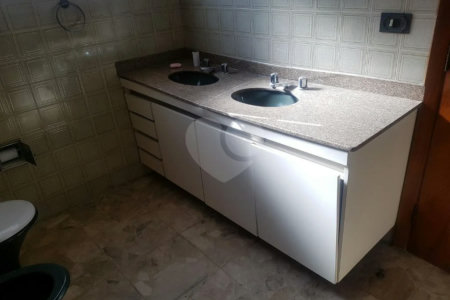 CASA TÉRREA PARA VENDA OU LOCAÇÃO COM 3 DORMITÓRIOS NO BOLSÃO DE INTERLAGOS