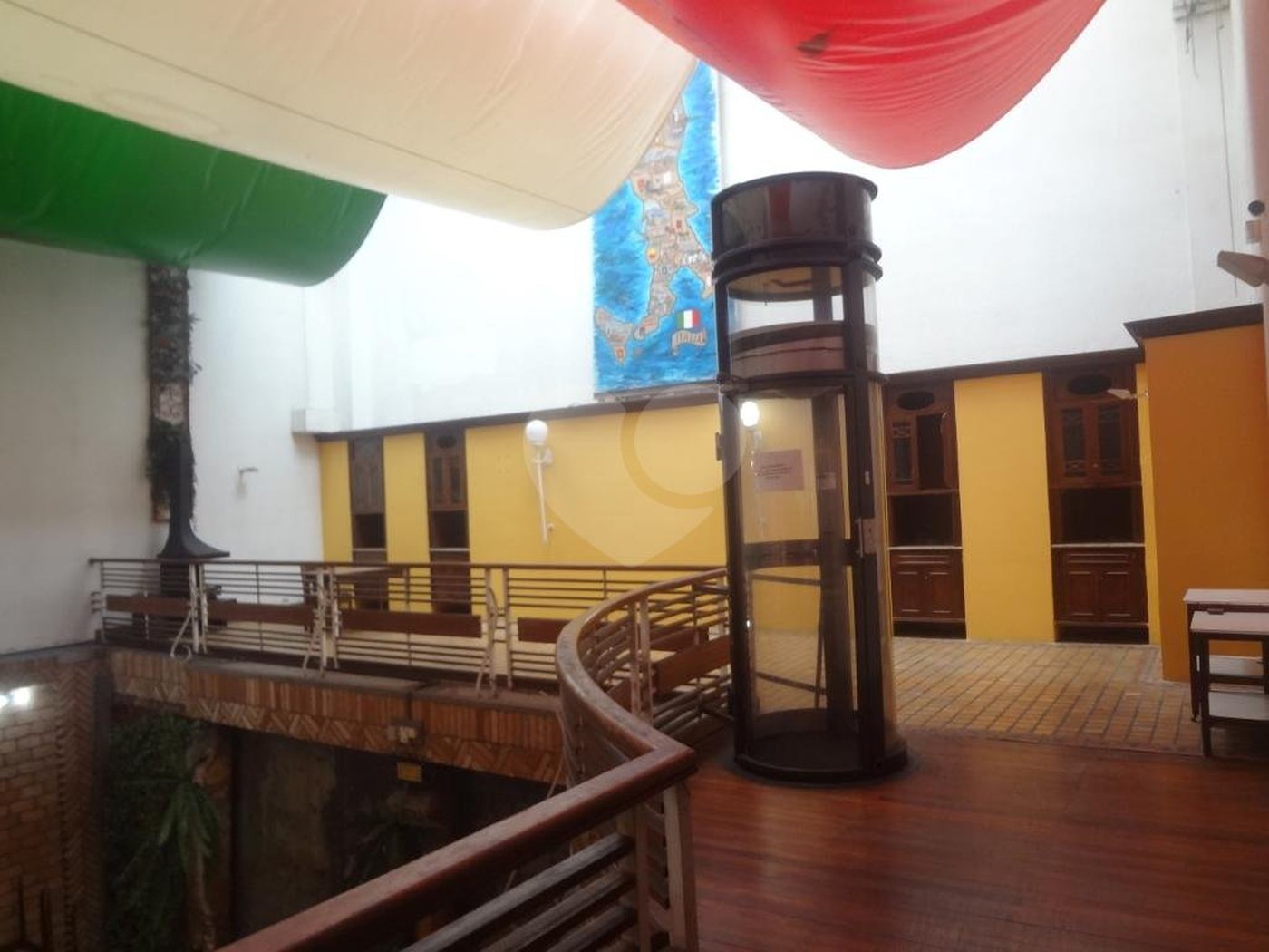 Loja à venda na Rua Treze de Maio, 800 m2