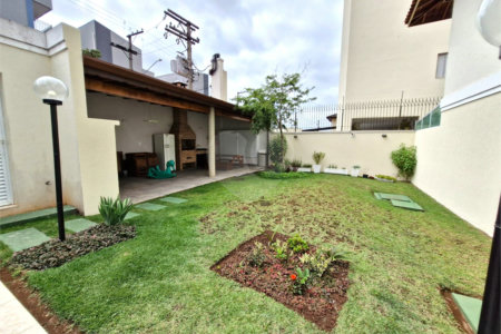 Casa à venda com 2 suítes no condomínio Residencial Living Sabara, São Paulo - SP
