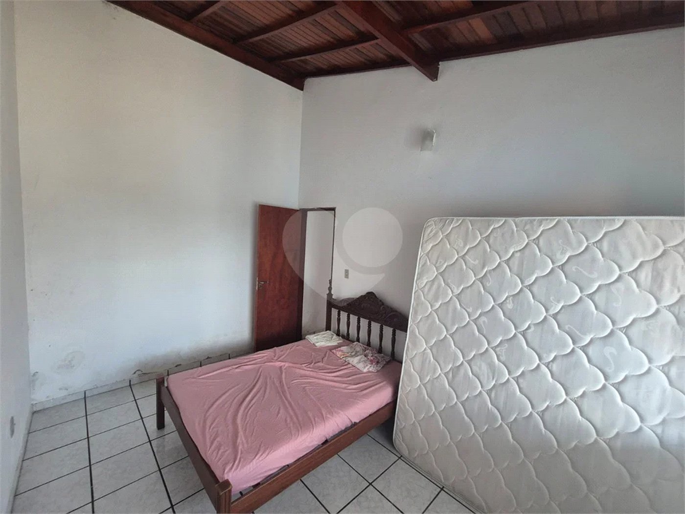Oportunidade para investidor (Edícula + Barracão) – renda imediata + espaço de lazer - Bairro Santa Rosa - Piracicaba-SP