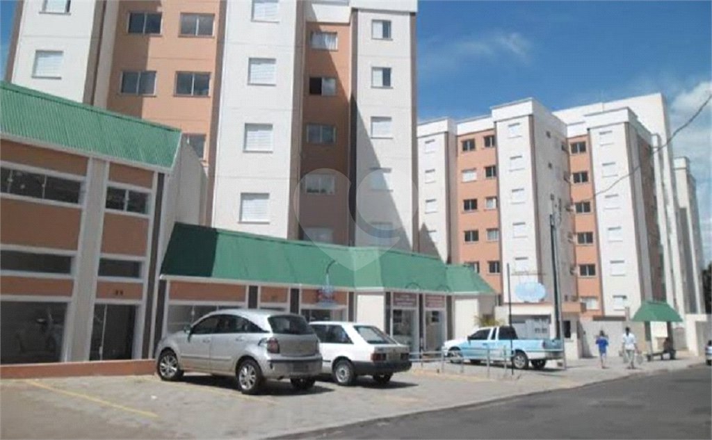 Apartamento no Condomínio London Park .