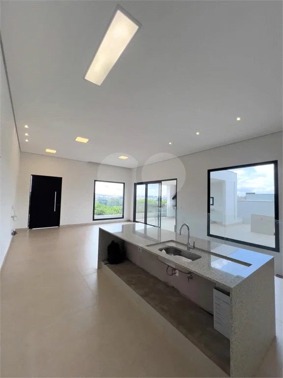 Belíssima casa à venda no Damha 2 de Piracicaba.