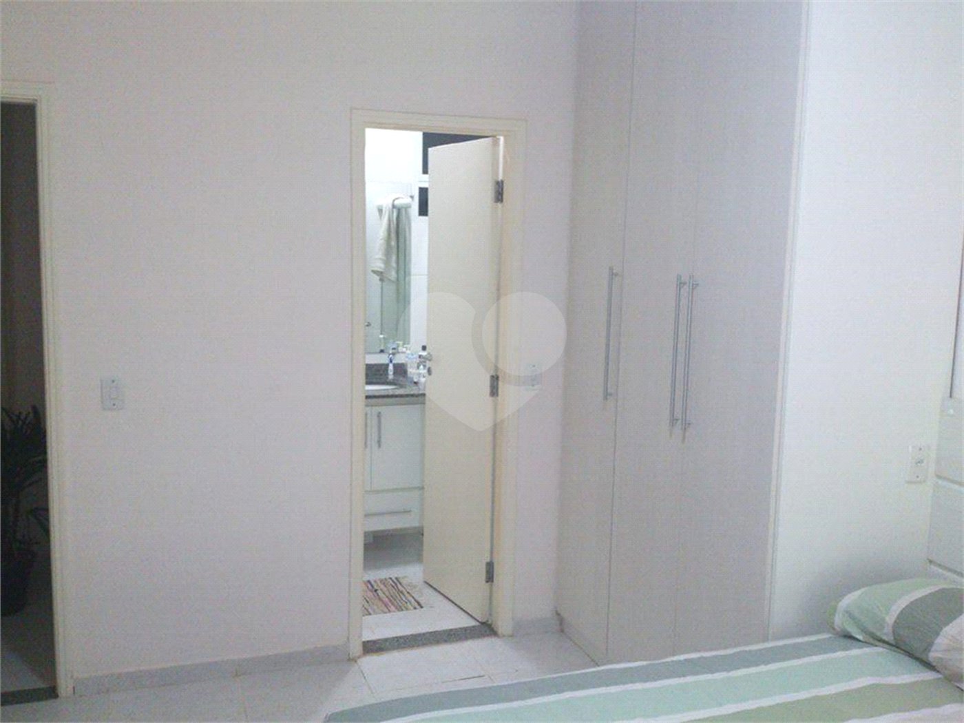 Apartamento 1 dormitório à venda no Edifício Residencial Sun's Place, com 42,00 m² de área privativa.