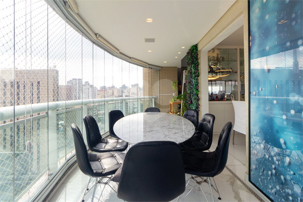 Apartamento de Alto Padrão à Venda na Vila Mariana com 190m², 3 Suítes e Vista para o Parque Ibirapuera
