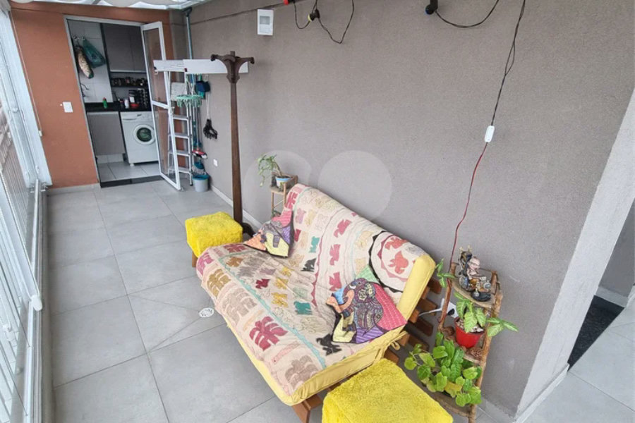 Apartamento em cobertura na Vila Prudente com 2 dormitórios, 1 suíte, 2 sacadas e hidromassagem.