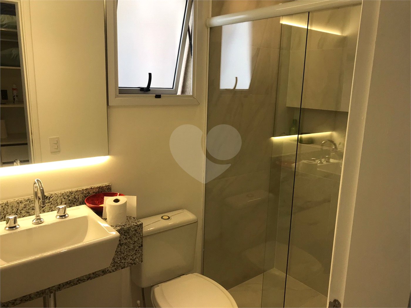 APARTAMENTO 2 QUARTOS (1 SUÍTE) À VENDA NO PARAÍSO
