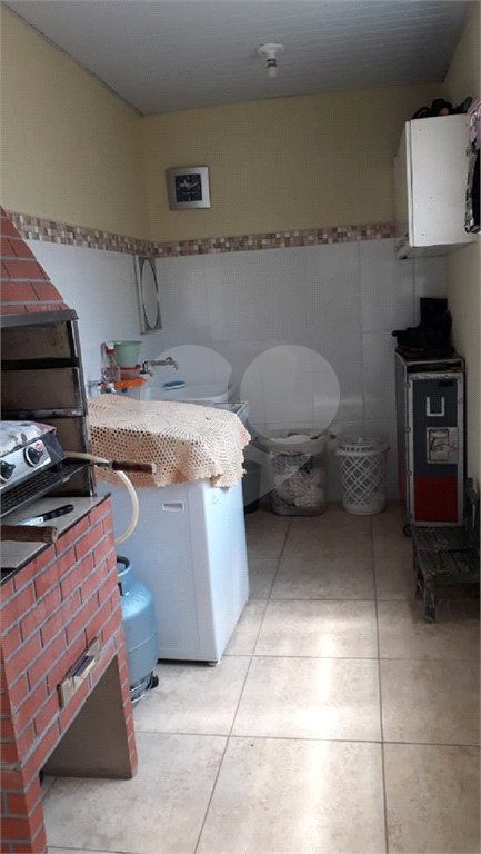 Sobrado à venda com 3 quartos em Jardim Bicão, São Carlos, SP