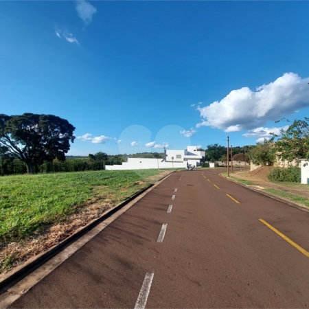 Terreno de 1.400m² no Damha Golf