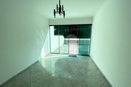 SOBRADO PARA LOCAÇÃO NO PARQUE DOMINGOS COM 03 DORM 01 SUITE 02 VAGAS DE GARAGEM