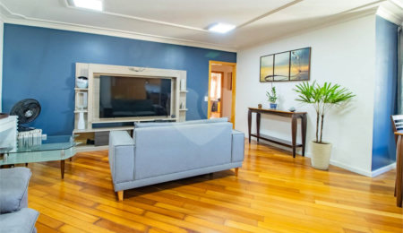 Apartamento à venda com 4 quartos, sendo 1 suíte, em Campo Belo, São Paulo, SP