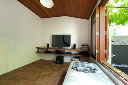 CASA CONDOMINIO DAMHA II