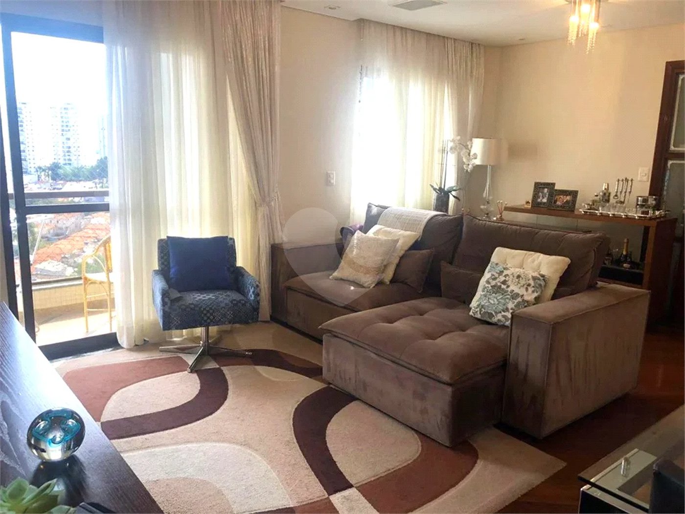 Apartamento · 125m² · 3 quartos · 2 vagas