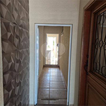 Casa com 2 Dormitórios á venda, em São Carlos.