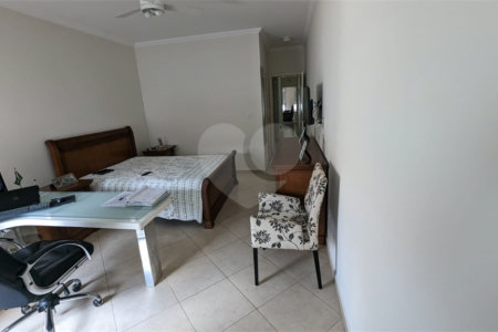 Sobrado Novo à Venda em Mirandópolis | 332 m² | 4 Dormitórios Suítes | 6 Vagas de Garagem