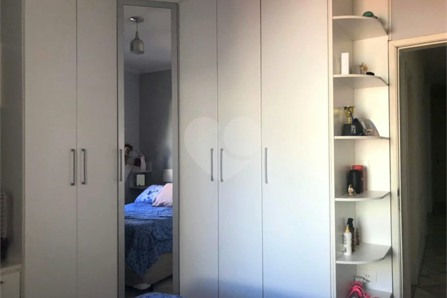 Sobrado à venda com 4 quartos, sendo 1 suíte, em Vila Prudente, São Paulo, SP