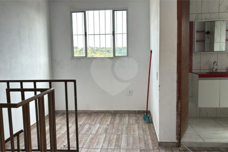 Edícula em ótima localização, perto do elevado do Parque Ecologico