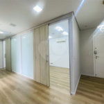 Consultório de 61 m² com 5 ambientes e Varanda no Domo Business!