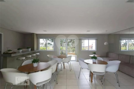 Apartamento com 41m² à venda na Saúde, 1 dormitório, 1 banheiro, 1 vaga, sacada, lazer