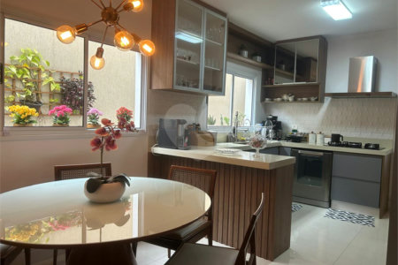 Casa com 3 Quartos e 3 banheiros 2 vagas à Venda, 149 m² no Ipiranga Estação Alto do Ipiranga, Terminal Sacomã, Estação Sacomã.Aceita e estuda Permuta.