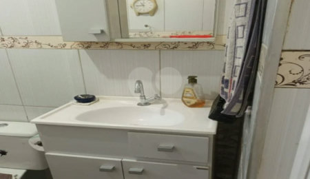 Terreno grande com 2 casas em São Paulo! Casas bem arejadas.