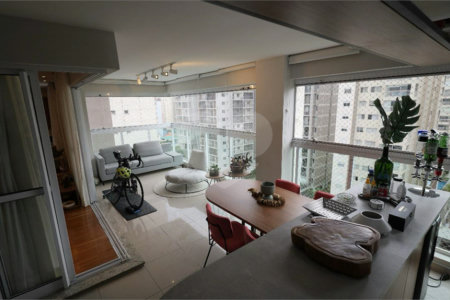 Apartamento á venda - Vila Olímpia