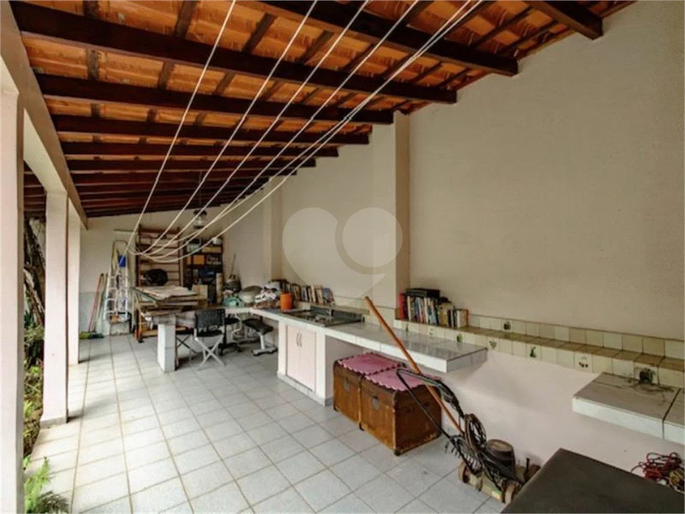 Casa para locação no Jardim da Saúde – São Paulo Imóvel amplo e elegante, com 360 m² de área construída em terreno de 400 m²