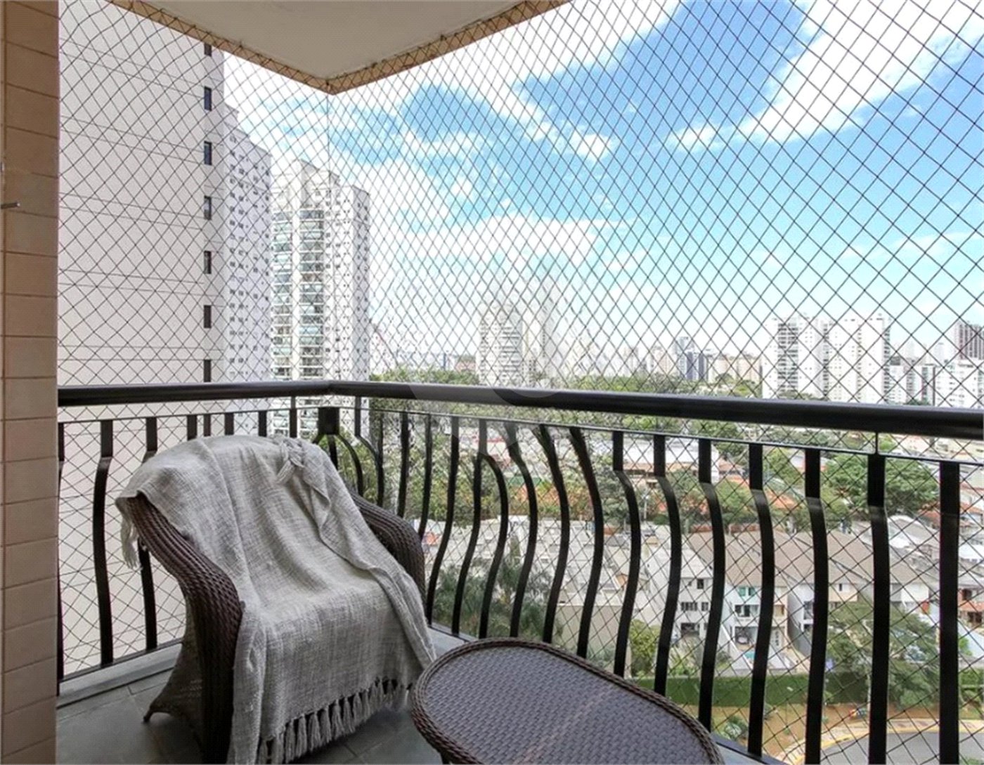 Apartamento reformado a venda no Alto da Boa Vista