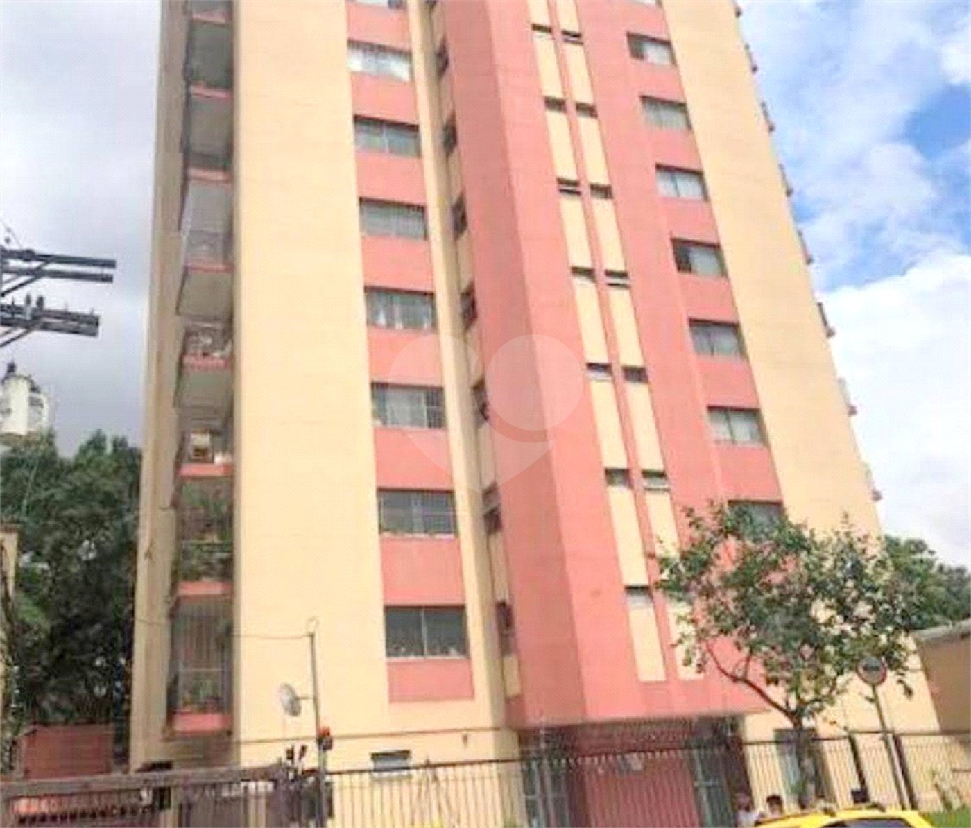 Apartamento à venda com 2 quartos, sendo 1 suíte,  em Jardim Itacolomi, São Paulo, SP